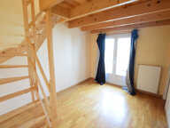 Maison de 4 chambres + 1 bureau, écoles et centre commercial — photo 4
