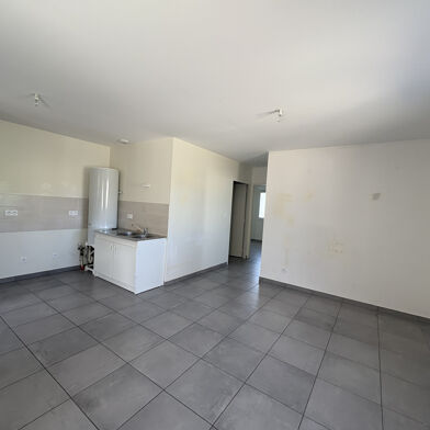 Appartement 3 pièces 631 €