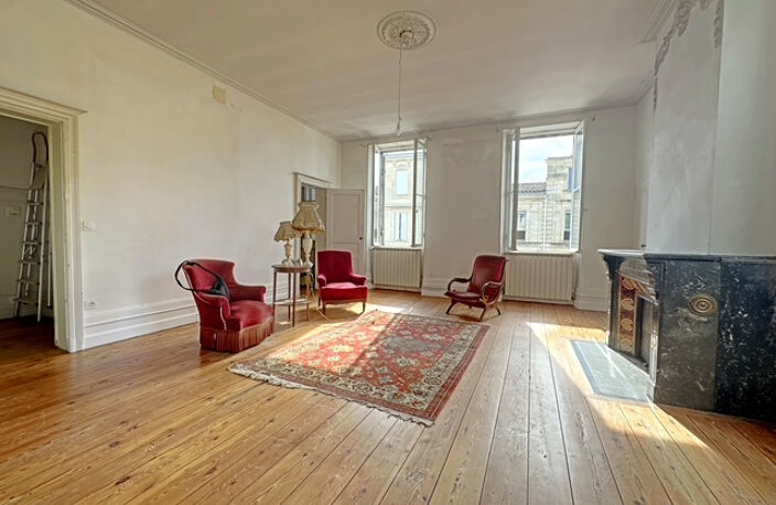 LIBOURNE CENTRE   APPARTEMENT BOURGEOIS AVEC ASCENSEUR & TER — photo 2