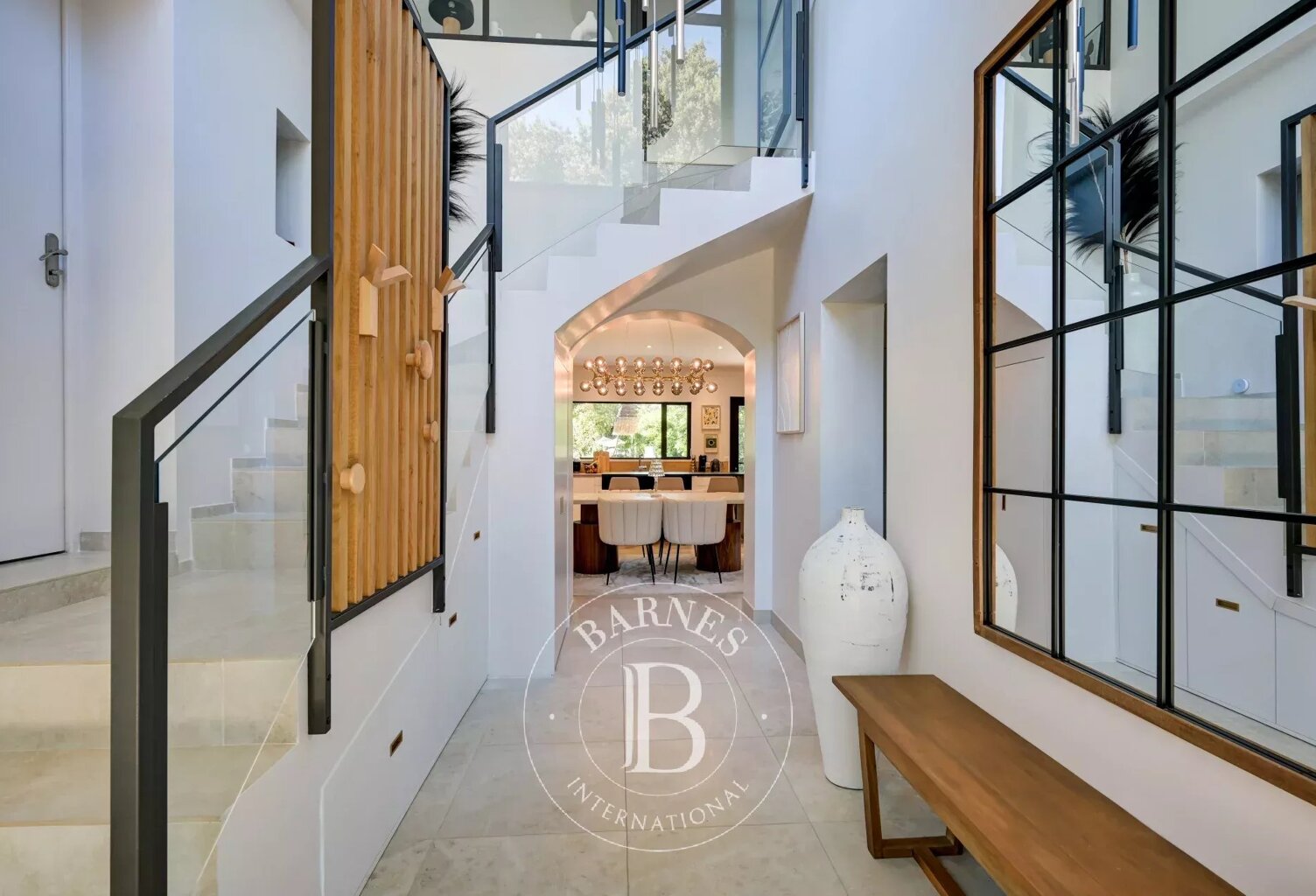 AIX-EN-PROVENCE – DOMAINE PRIVÉ – VILLA CONTEMPORAINE 260 M² – 5 — photo 1