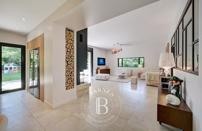 AIX-EN-PROVENCE – DOMAINE PRIVÉ – VILLA CONTEMPORAINE 260 M² – 5 — photo 2