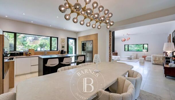 Villa / Maison 7 pièces  à vendre Aix-en-Provence 13100