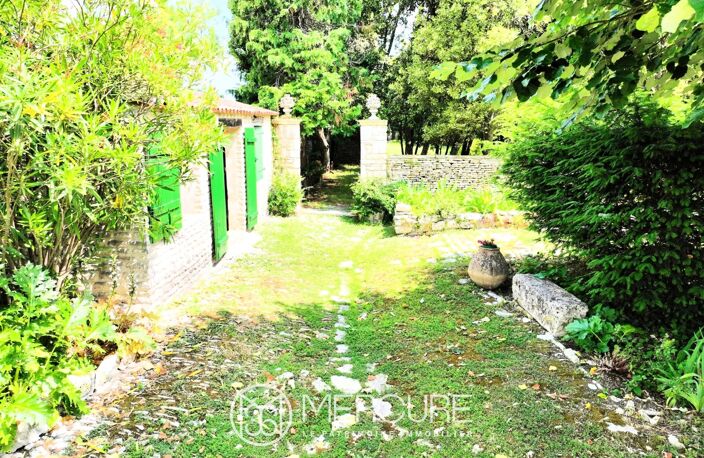 PROPRIETE HISTORIQUE XVIIe — photo 3