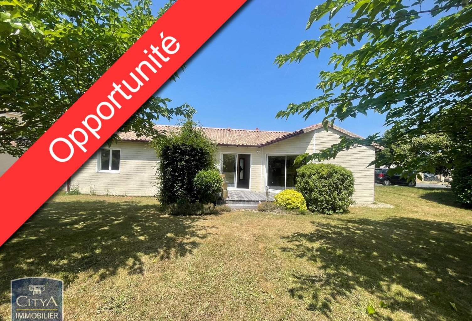 Vente maison 5 pièces 121 m² Saint-Georges-lès-Baillargeaux (86130) — photo 1