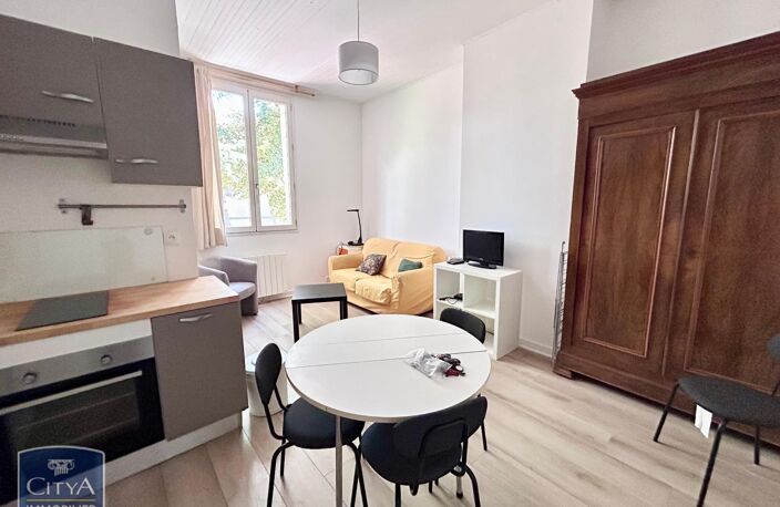 Location appartement 2 pièces 34 m² à Tours (37000) — photo 2