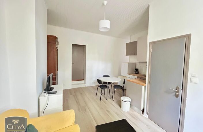 Location appartement 2 pièces 34 m² à Tours (37000) — photo 3