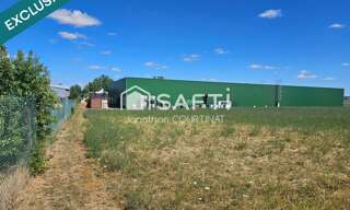 Terrain  1689 m² à vendre à Gannat (03800)