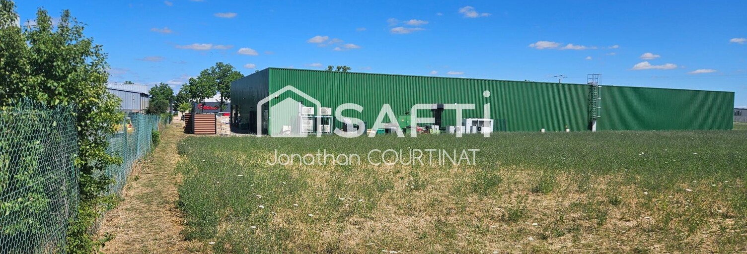 Terrain  1689 m² à vendre à Gannat (03800)