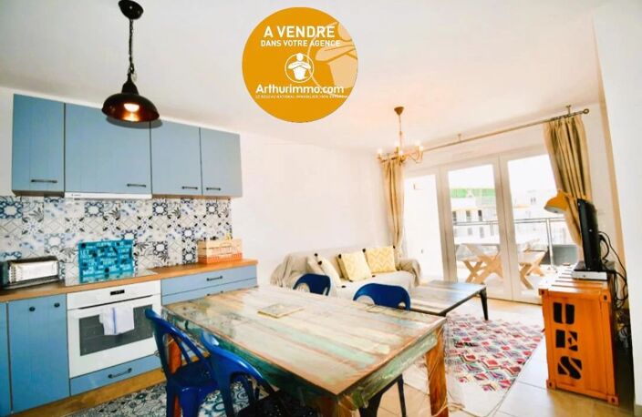T2 AVEC PARKING LE LAVANDOU — photo 3
