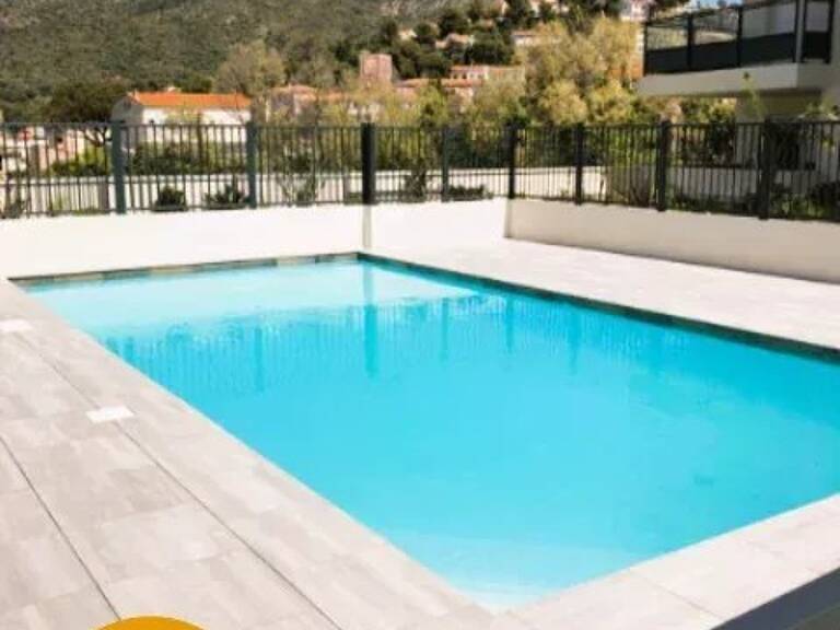 T2 AVEC PARKING LE LAVANDOU — photo 1
