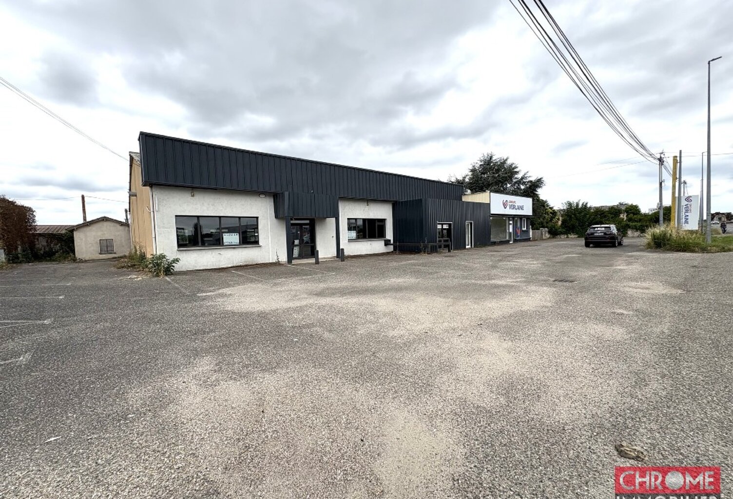LOCAL COMMERCIAL A LOUER 500 M² — photo 1