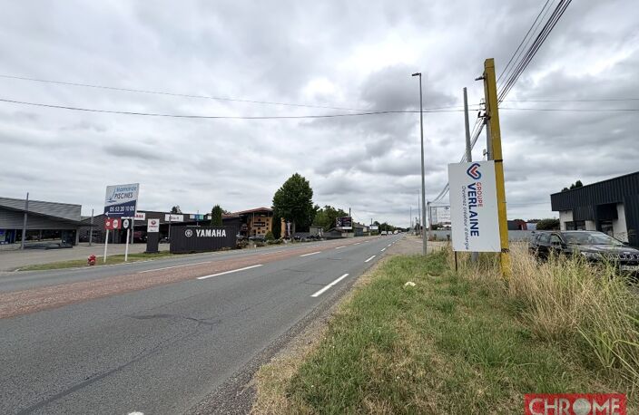 LOCAL COMMERCIAL A LOUER 500 M² — photo 3