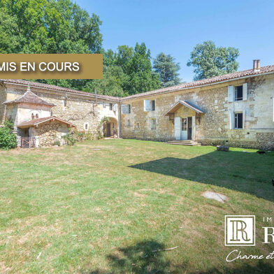 Maison 14 pièces 799800 €