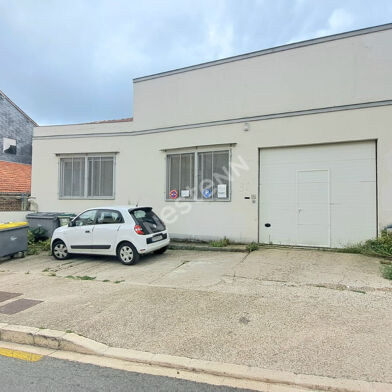 Commerce  322000 €