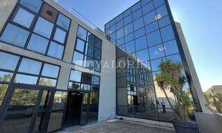 Bureau  822 m² à louer à Aix-en-Provence (13090)