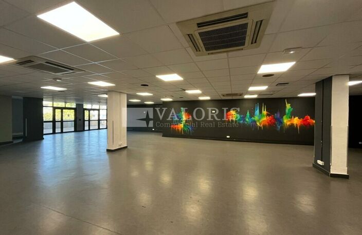 BUREAUX à LOUER — photo 3