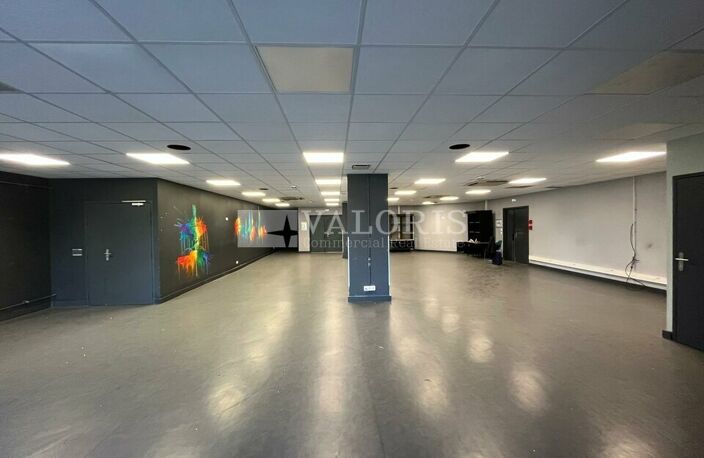 BUREAUX à LOUER — photo 4