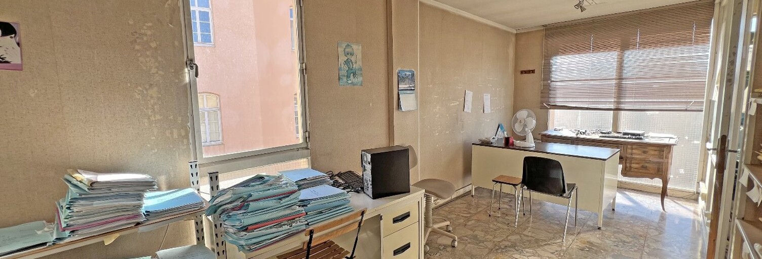 Bureau 9 Pièces 124 m² à vendre à Grasse (06130)