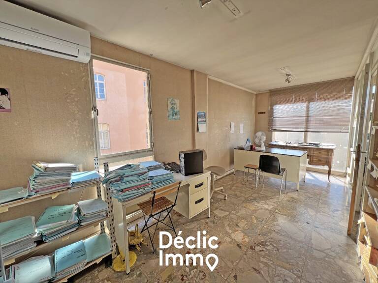 PLATEAU DE BUREAUX AVEC PARKINGS - CENTRE-VILLE - GRASSE  — photo 1