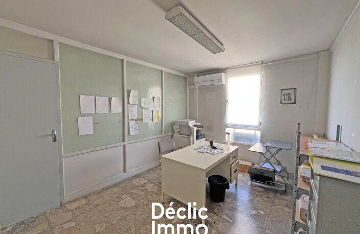 PLATEAU DE BUREAUX AVEC PARKINGS - CENTRE-VILLE - GRASSE  — photo 3