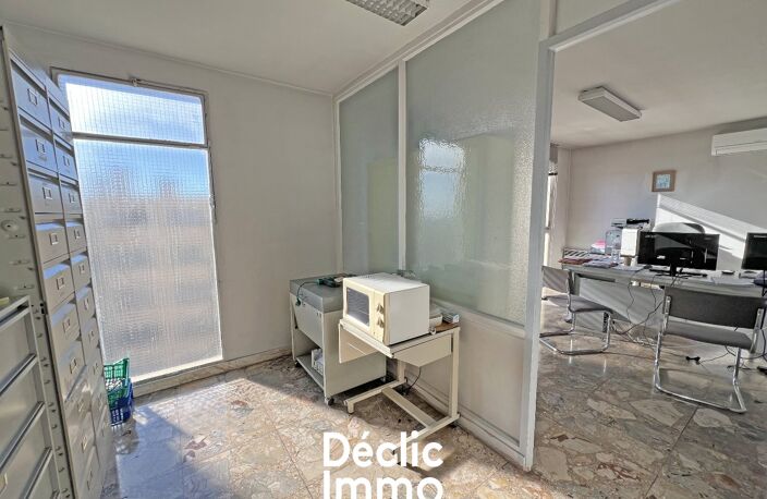PLATEAU DE BUREAUX AVEC PARKINGS - CENTRE-VILLE - GRASSE  — photo 5