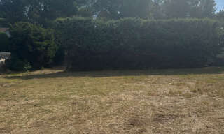 Terrain  925 m² à vendre à Fontvieille (13990)