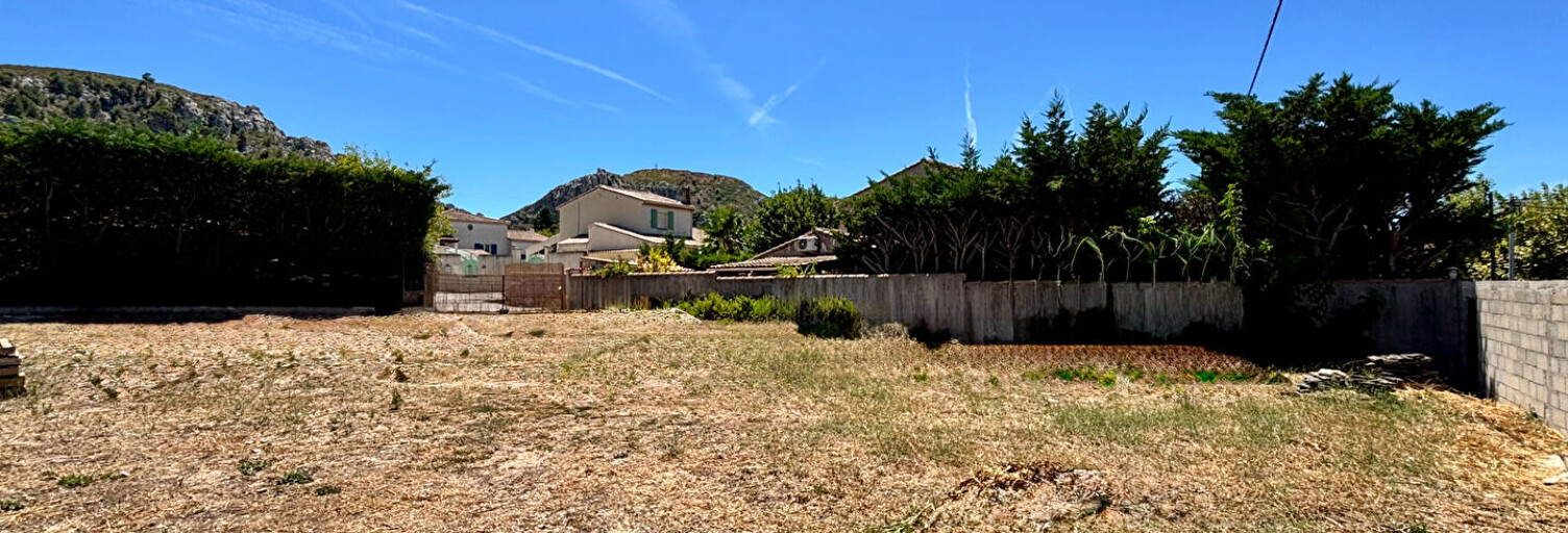 Terrain  775 m² à vendre à Les Pennes-Mirabeau (13170)