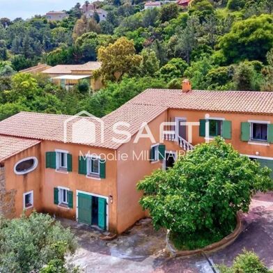 Maison 10 pièces 890000 €