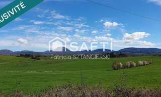 Terrain  1741 m² à vendre à Olby (63210)