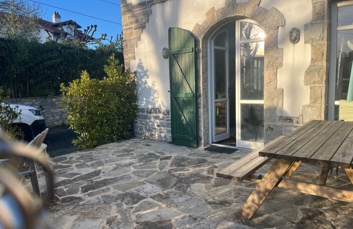 Appartement dans résidence historique à 5 minutes des plages — photo 2