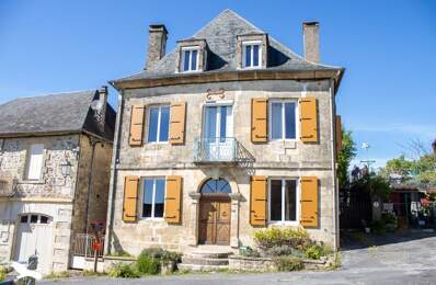 Maison de bourg de 8 pièces principales — photo du bien