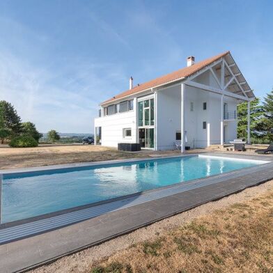 Maison 8 pièces 399239 €