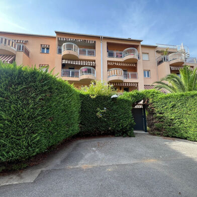 Appartement 4 pièces 285000 €