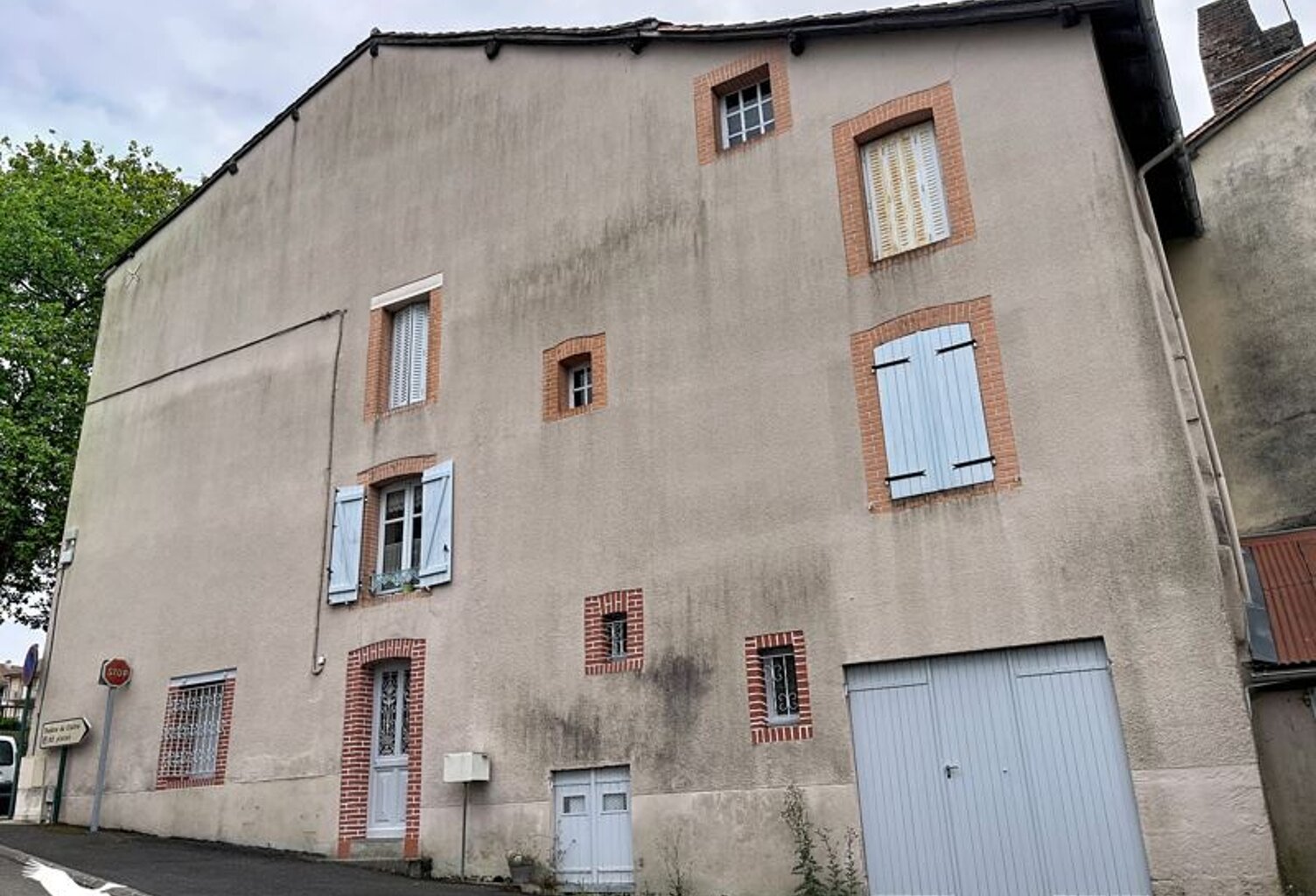 Maison de ville de 8 pièces principales — photo 1