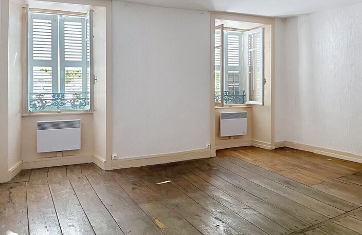 Maison de ville de 8 pièces principales — photo 3