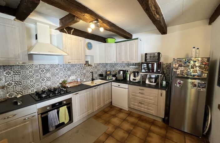 Maison en pierre de 5 pièces principales — photo 4