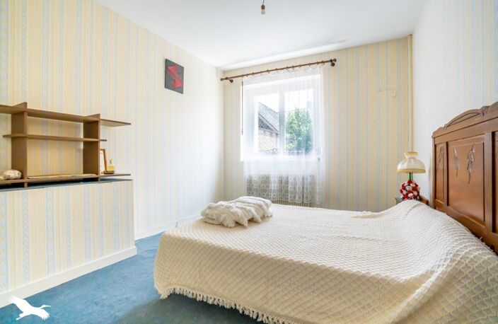 Maison en pierre de 6 pièces principales — photo 4