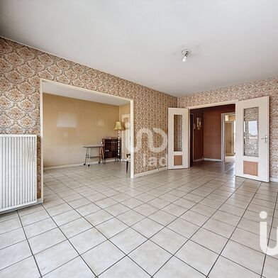 Appartement 4 pièces 219000 €