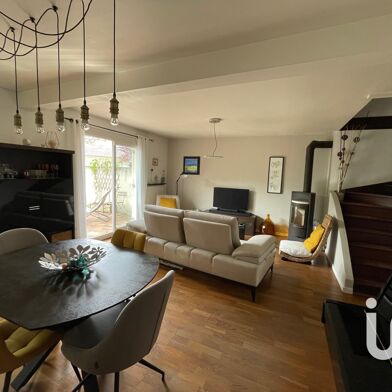 Maison 6 pièces 305000 €