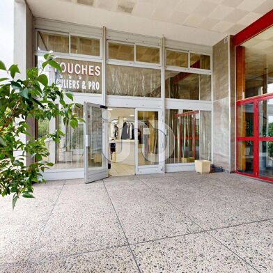 Commerce  450000 €