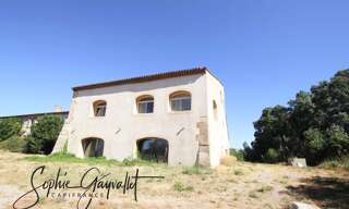 Maison 9 Pièces 550 m² à vendre à Saint-Martin-de-Crau (13310)