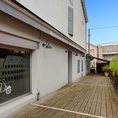 Immeuble  299900 €