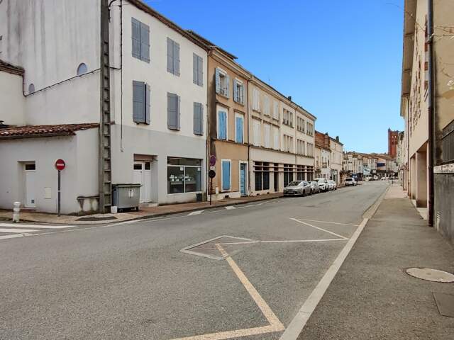 Immeuble de caractère – Centre-ville Villeneuve-sur-Lot (47)– 620 m² – Fort potentiel — photo du bien