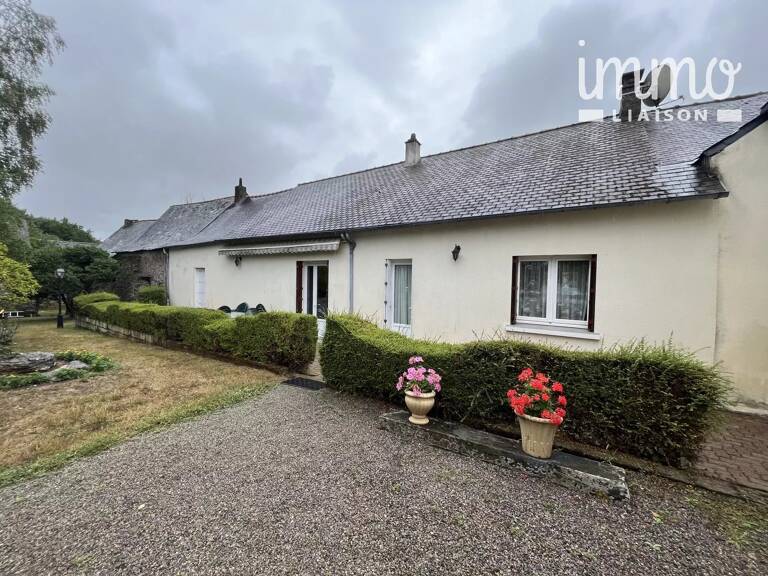 Longère avec une dépendance sur 1600 m² de terrain à Petit Mars — photo 1