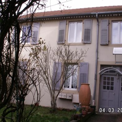Appartement 3 pièces 524 €