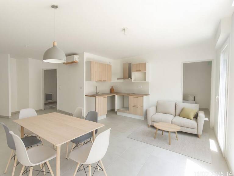 Appartement À Vendre — photo 1