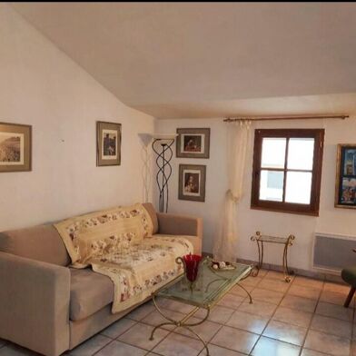 Appartement 3 pièces 590 €