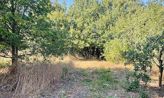 Terrain  615 m² à vendre à Ferrières (17170)