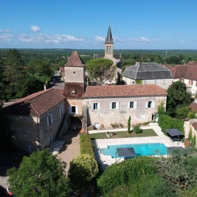 Maison 11 pièces 505000 €