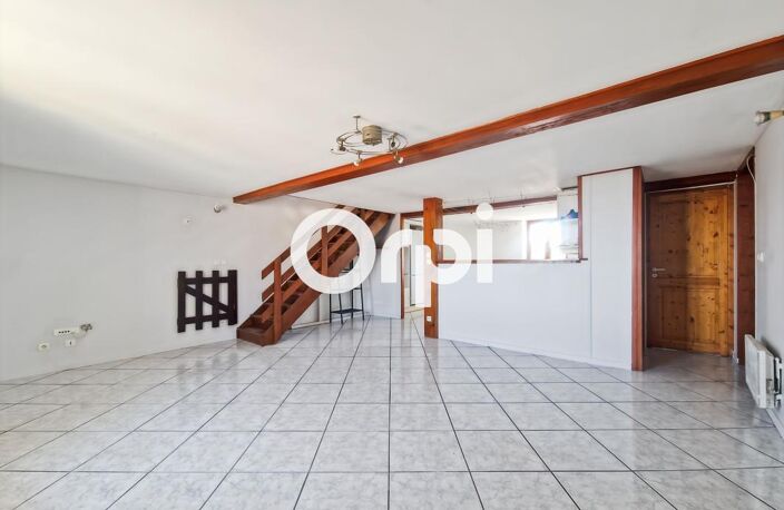 Duplex avec vue degagée et stationnements – Saint-Martin-en-Haut — photo 2